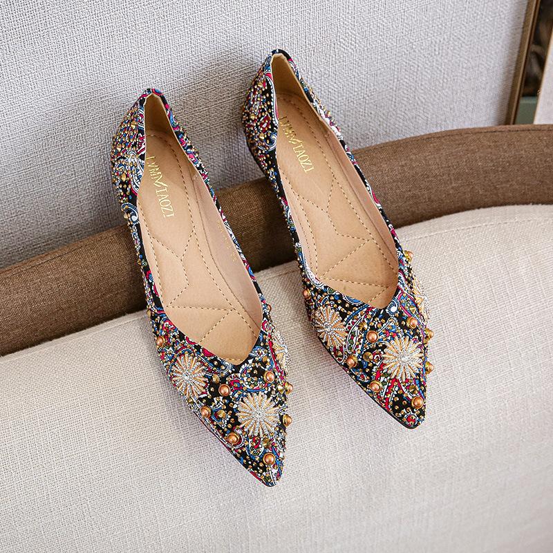 Ethnic style single shoes women's summer 2025 new rhinestone metal printing shallow mouth pointed flat bottom large size women's shoes 41-43