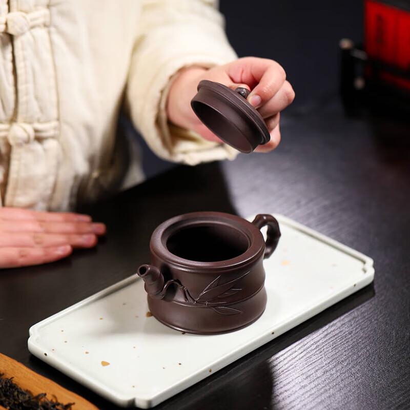 Yibei Jianghu Zisha Teapot