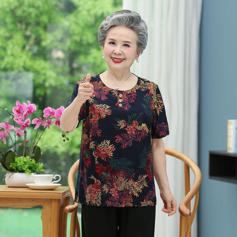 Summer Outfit: Short-Sleeve Top & Pants Set for Women in Their 60s and 70s - Cotton Silk Blend for Middle-Aged and Elderly Comfort