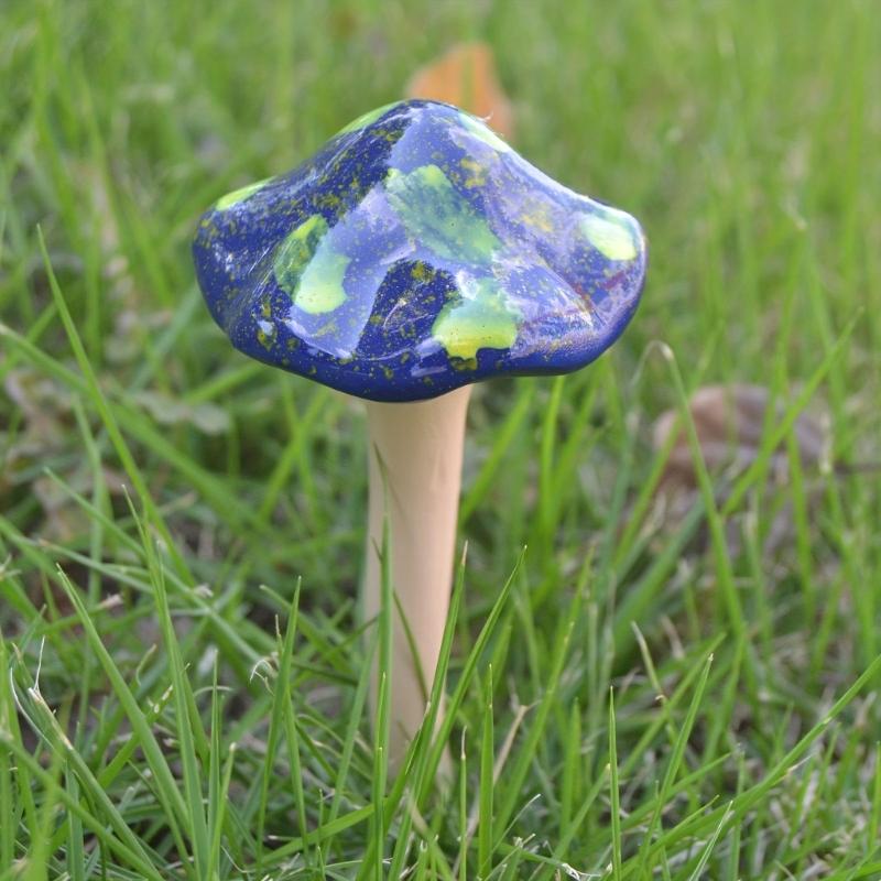 Garden Decors Resin Mushroom for Garden Yard Garden Lawn Ornament Decorations Pottery Ornament Outdoor Accessories