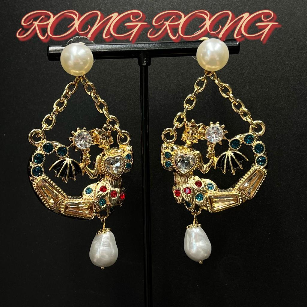 Vintage Mermaid Pearl Art Earrings: Retro, Handmade, and Exquisite.