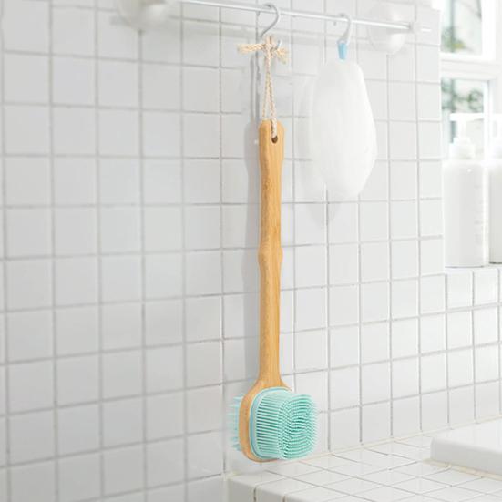 Koupelový kartáč Dřevěná dlouhá rukojeť Oboustranné měkké silikonové štětiny Závěsná šňůrka Multifunkční tělo Záda Čištění Masážní sprchový mycí stroj