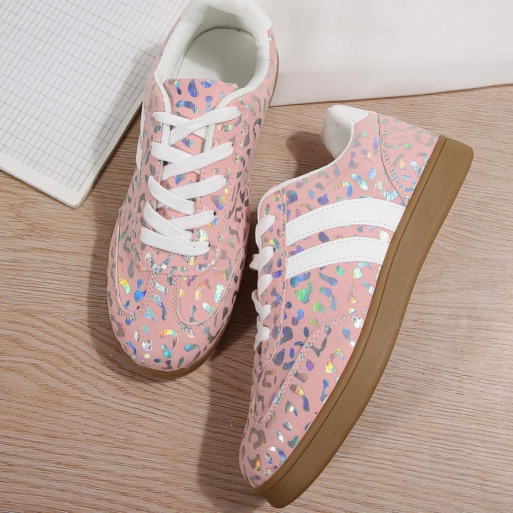 Fashion 2025 NEW Women Sports Shoes Fashion Casual Flat Vulcanize Shoes Ladies Outdoor Walking Sneakers Women Comfortable Classical Shoe