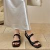 Internet Celebrity Explosion Black Retro Flat One Word Sandals Women 2025 New Summer Wear Non-slip Versatile Roman Sandals