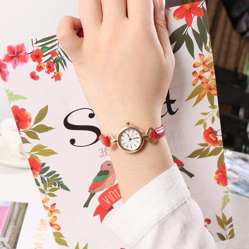 1PC Reloj Popular para Mujer Simple Correa de Cuero PU para Chica Reloj de Pulsera de Cuarzo de Moda para Mujer Relojes de Esfera Mini Fina Relojes de Pulsera de Cuarzo