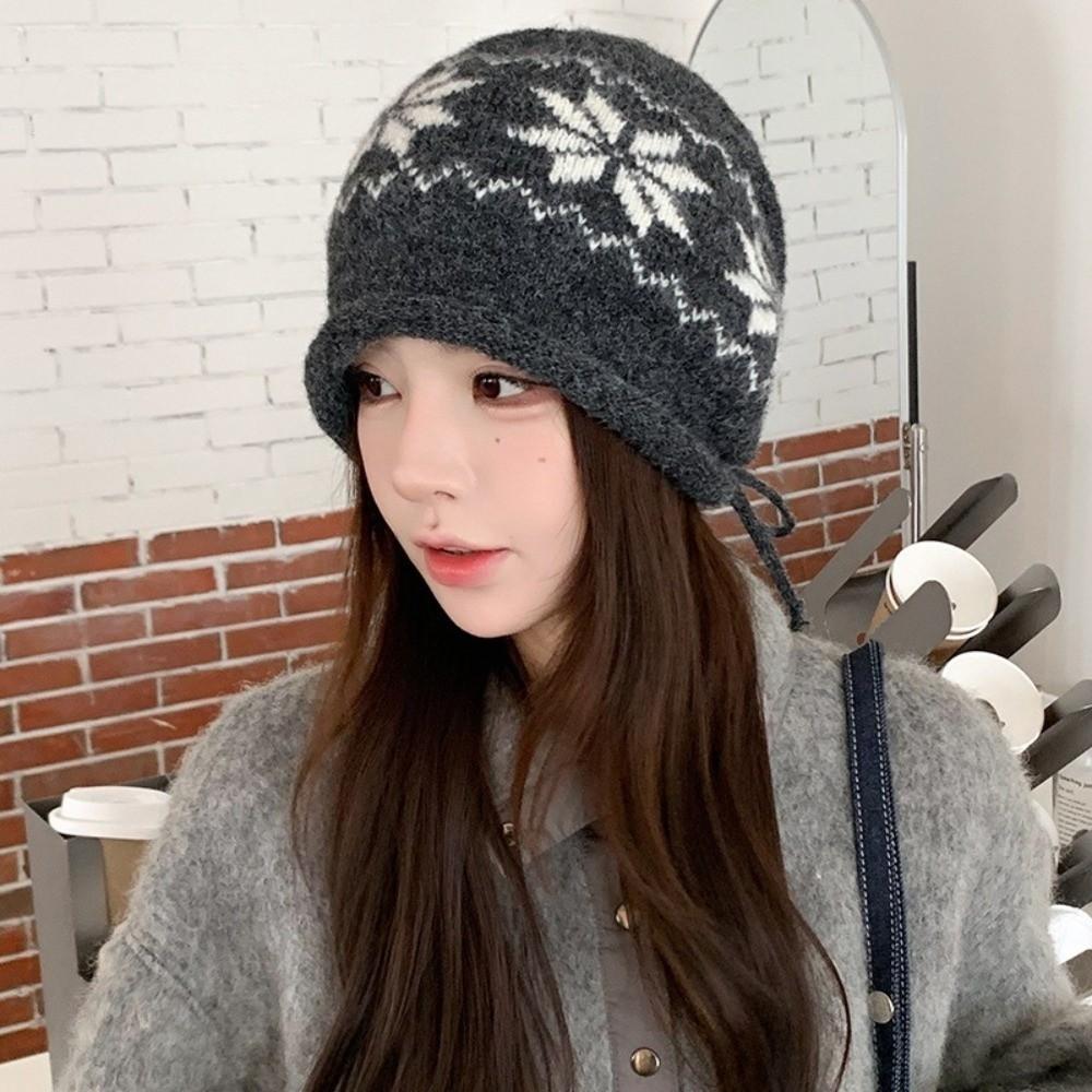 Wool Jacquard Knitted Hat Snowflake Warm Knitted Cap Retro Knitted Beanie Hat  Cold Weather