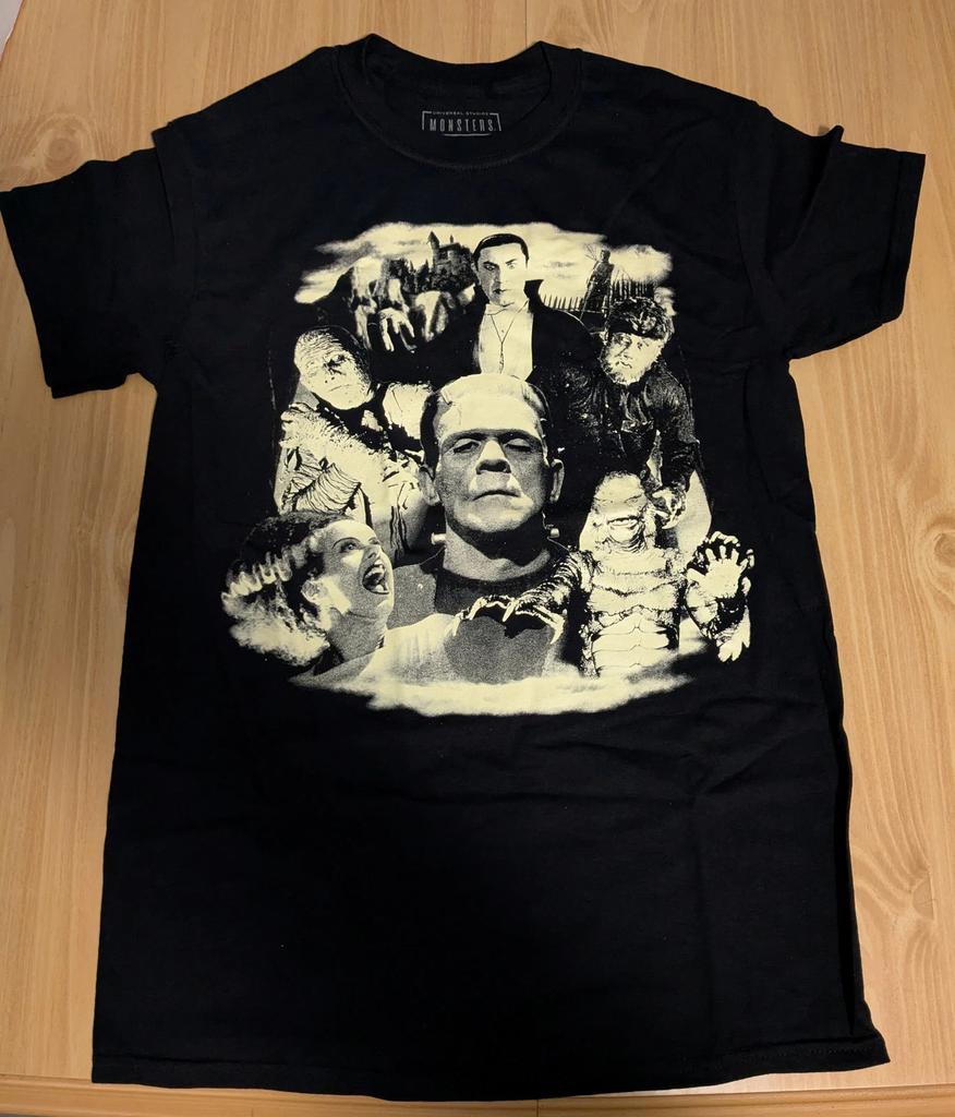 Universal Monsters Men’s Collage Dracula Frankenstein Bride Glow T-Shirt SMALL
