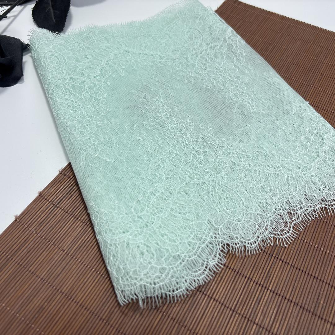 

3 м x 22,5 см Французское кружево шантильи, Неэластичная ткань кружева ресничками для шитья, Бюстгальтер, Нижнее белье, Линжери, Платье, Одежда, Рукоделие 3 meters x 23 cm светло-голубой