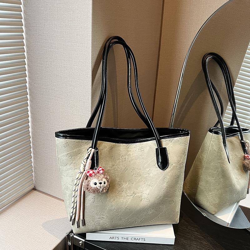 

Large-capacity commuter bag women s 2025 new high-end fashion shoulder underarm bag casual versatile handbag No pendant