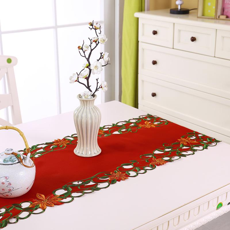 Red Embroidered Hollow Out Christmas Table Runner 38.1x177.8 cm Polyester Machine Woven for Holiday Decor
