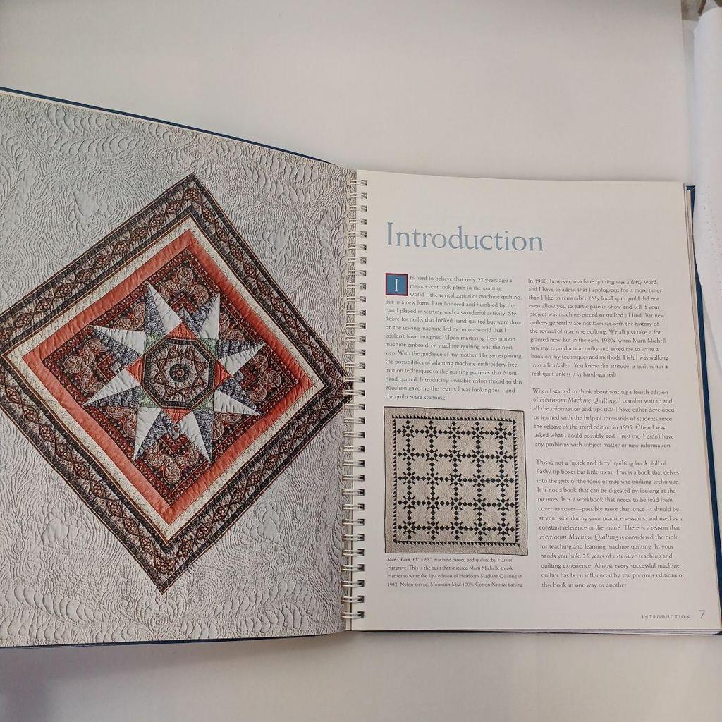 [USED] A comprehensive guide to hand quilting effects using the 597 sewing machine (foreign book)