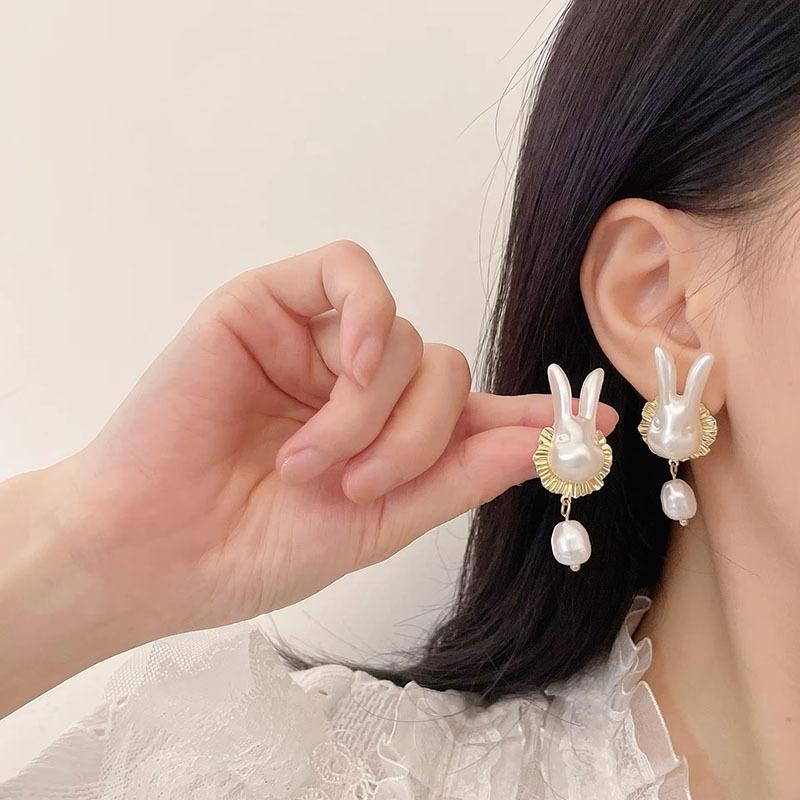 Tassels Baroque Pendant Earrings for Women Hyperbole Personality Animal Rabbit Earrings Party Jewelry