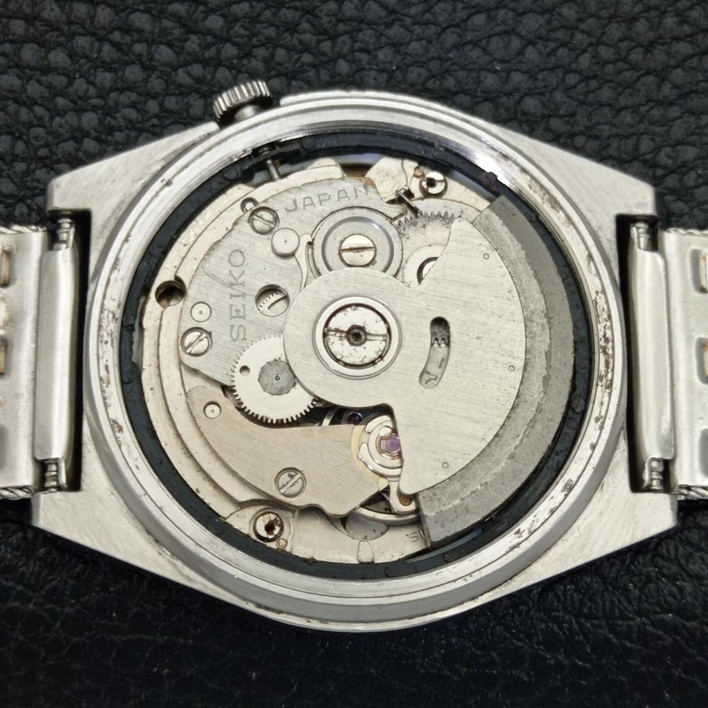 VINTAGE SEIKO 5 AUTOMATIC JAPAN 7009A MENS BLACK COLOR DIAL WATCH a702104-5 R208-a702104