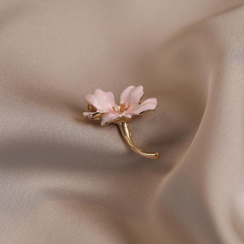 Cherry Blossom Anti-glare Brooch High-end and Elegant Anti-glare Clasp Brooch Versatile and Personalized Pin