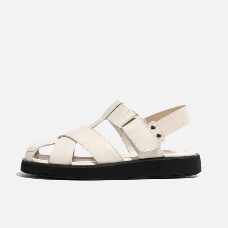 

2025 summer new baotou hollow woven pig cage Roman sandals women s design sense niche Velcro versatile 40