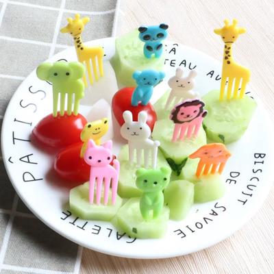 10 sztuk widelec do owoców dla zwierząt Mini kreskówka dzieci przekąska ciasto deser jedzenie wybierz wykałaczka bento lunche party decor losowy kolor
