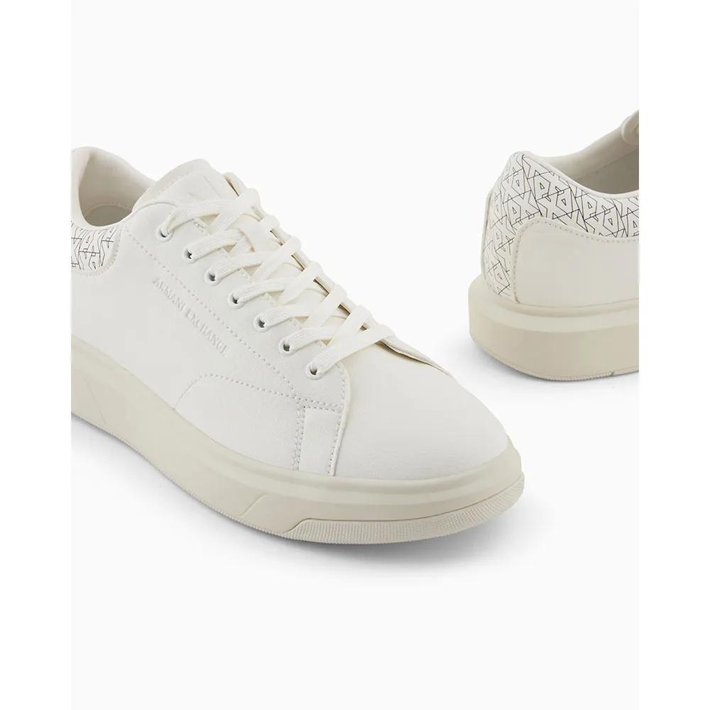 Armani Exchange Sneakers XM001964_AF19403