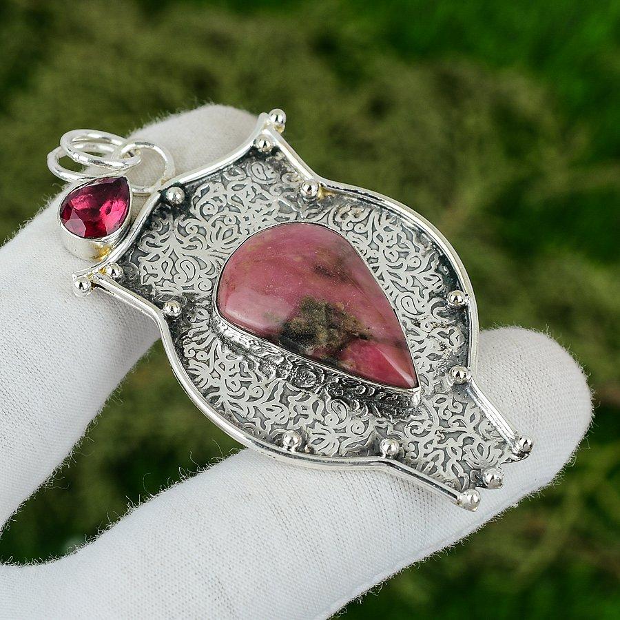 

Предложение ко Дню дружбы Подвеска из стерлингового серебра 925 пробы с камнем родонитом и рубиллитом, трендовая