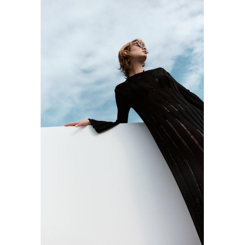 

Трикотажное платье HM Ladder Stitch, черное