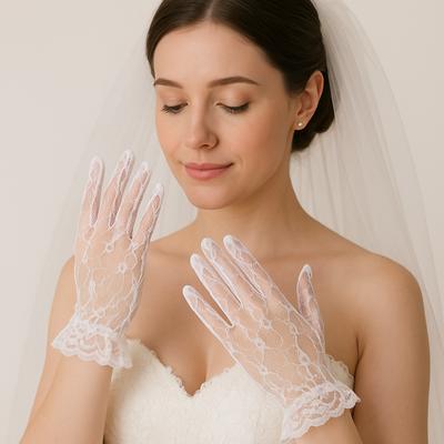 Floral Lace Wrist Gloves Retro Short Gloves Versatile Wedding Gloves  for Women