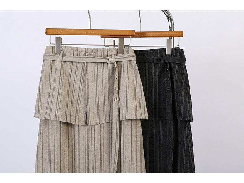 Jupe Rayée à Ceinture Fei Yuan: Design élégant avec fente arrière pour le début du printemps