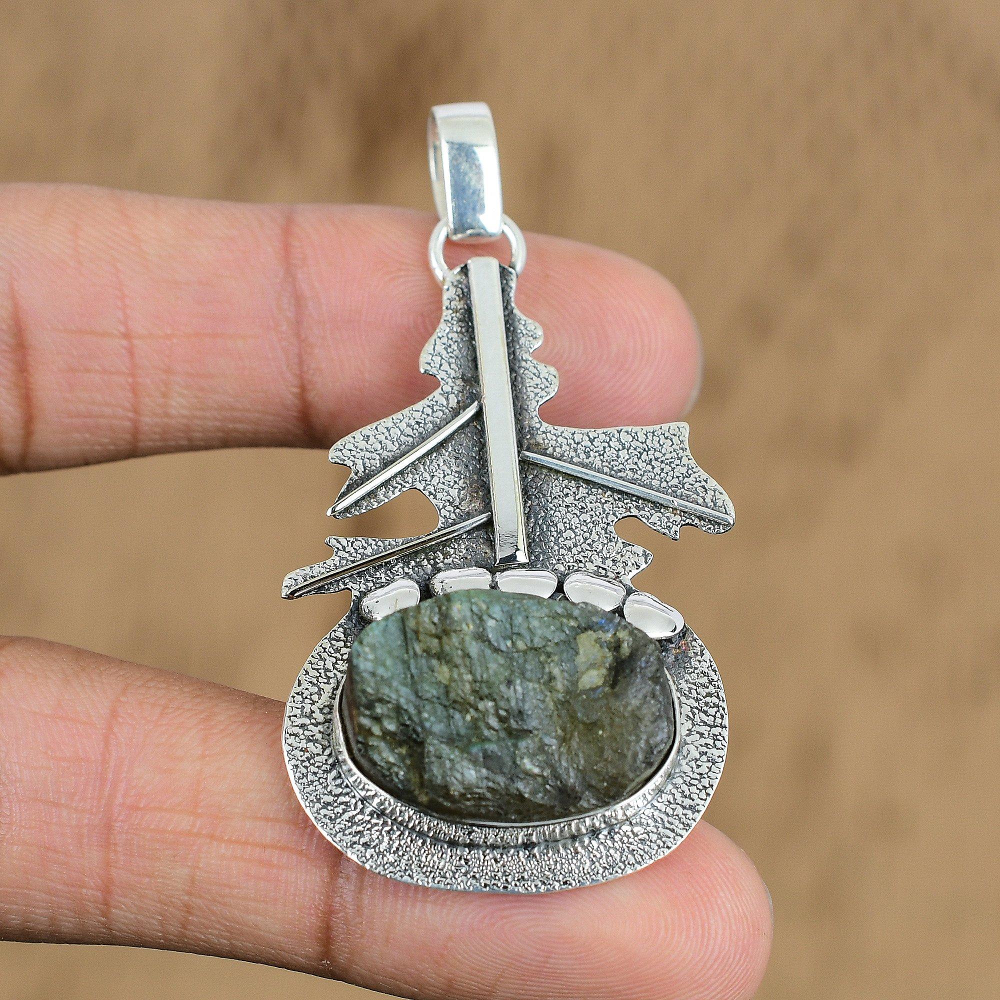 

Gift For Women Pendant 925 Sterling Silver Natural Labradorite Rough Gemstone