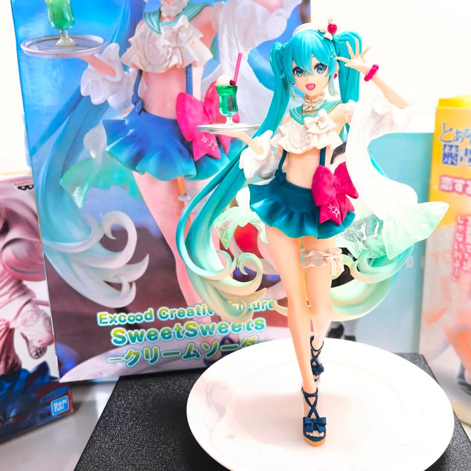 18CM Anime Hatsune Miku Figure Sweet Sweets Melon Soda Float Standing Figure Cute Toy Gift Collection Aciton Figure PVC Dolls