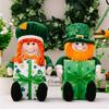 2 stuks Unieke Beeldjes Patrick's Day Kabouters Kleurrijke Poppen Accent voor Eettafel of Bureau Geluksblad Decoraties