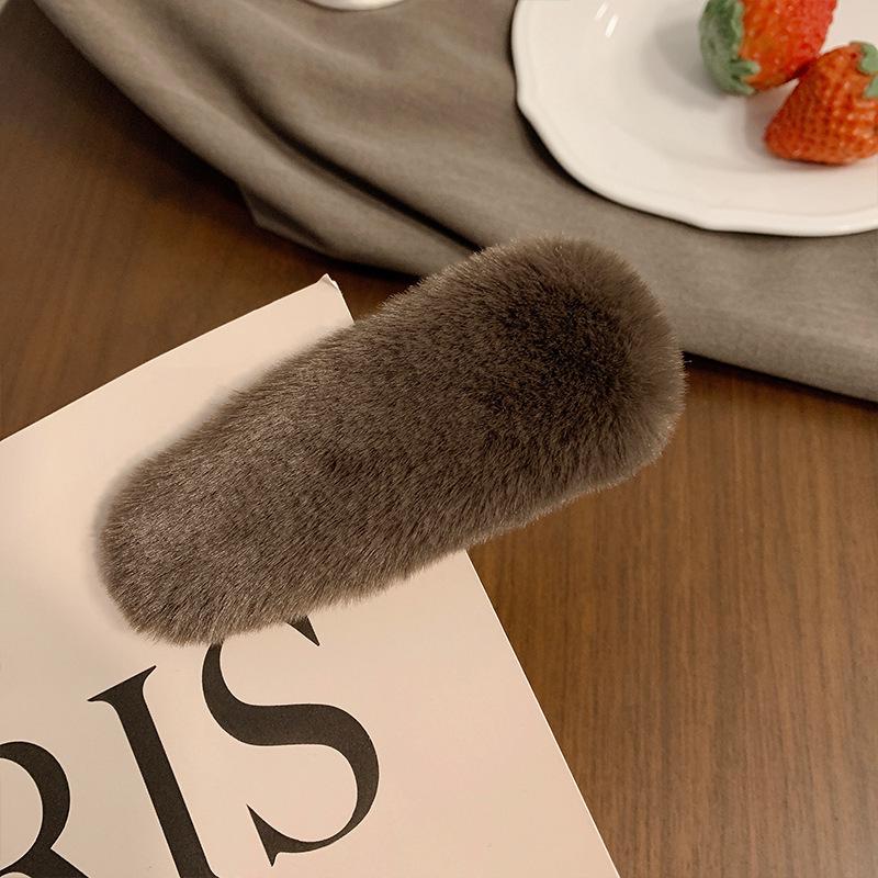 

10cm Multicolor Plush Hair Clip - Soft, Versatile & Gentle on Hair for Women s Bangs (Mori Style)