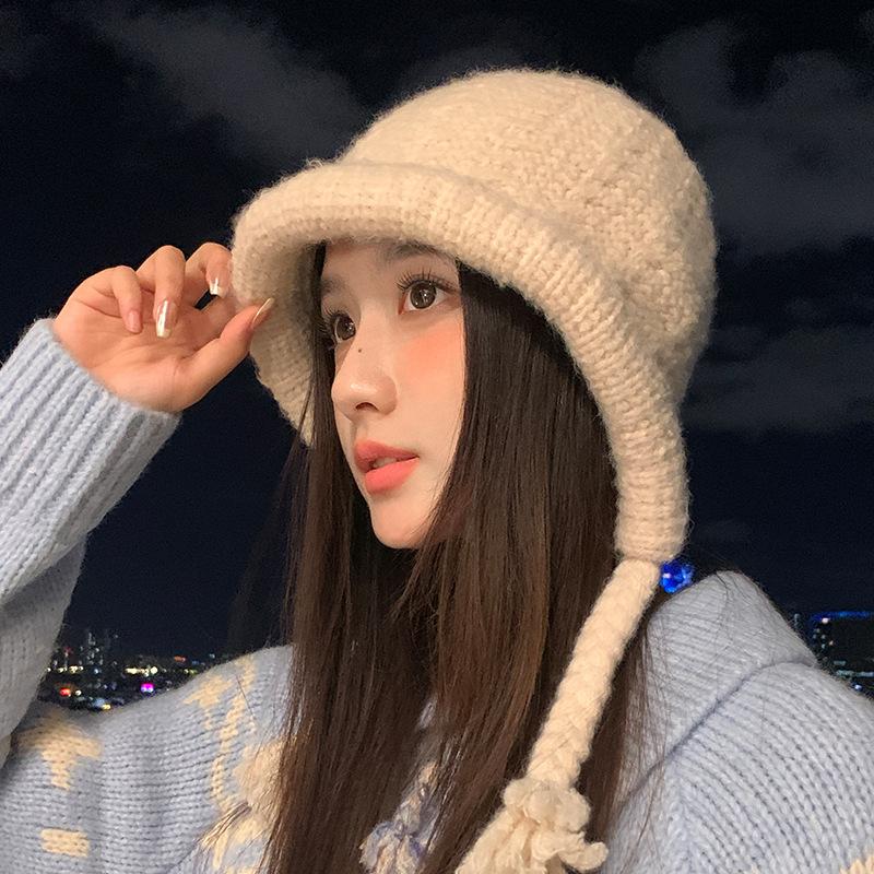 Sweet and Versatile Rolled Veil Wool Hat for Women In Autumn and Winter Big Head Circumference Showing Face Small Pullover Hat Outdoor Cold Warmth New