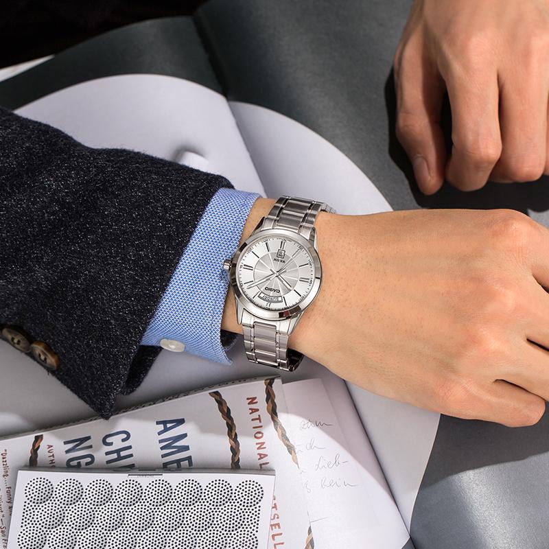 Casio Standard Series Dress Series Minimalist Casual Fashion Business Versatile Quartz Movement Stainless Steel Strap Men Watches White MTP-1381D-7A