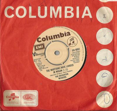 7-Zoll Schallplatte HOUGHTON WEAVERS - Die Marsmenschen sind in Wigan gelandet DB9082 Columbia 1980 UK Folk Gebraucht