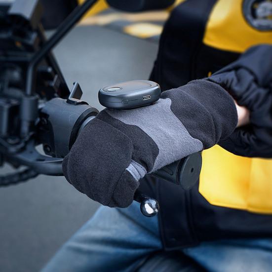 1 Pair Heated Gloves for Men Women Smart Thermostat Control Rapid Heating Rechargeable Hand Warmers Electric Heating Glove for Work Cycling