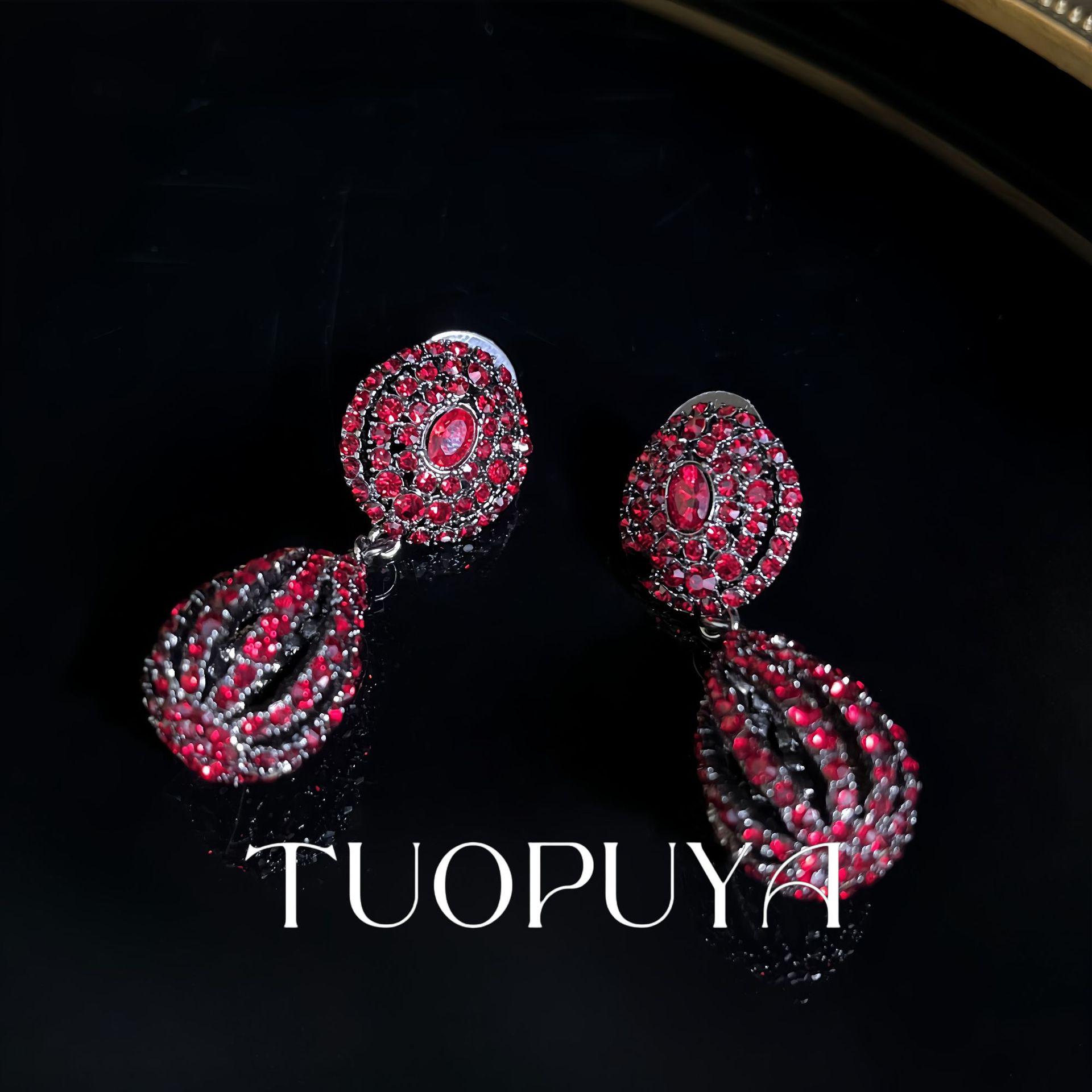 Retro Baroque Red Diamond Teardrop Dangle Earrings