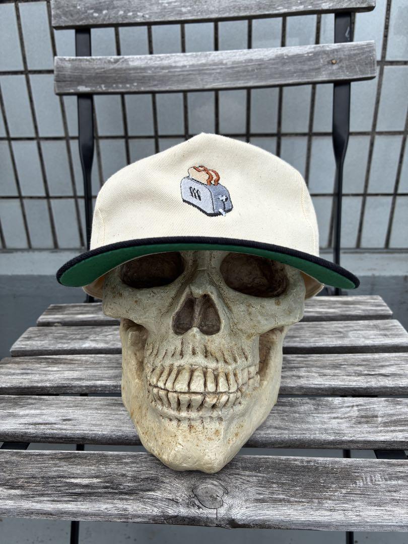 

[Б/У] Кепка Toast двухцветная Слоновая кость x Черный ВИНТАЖ