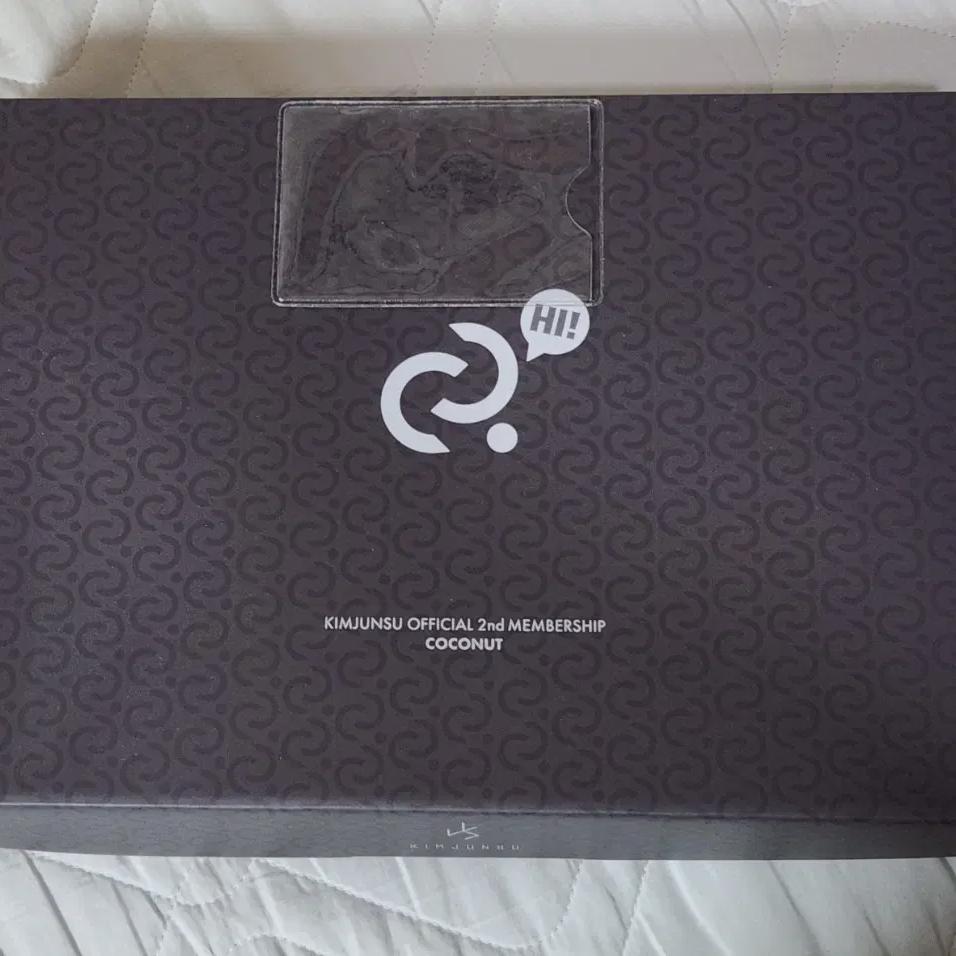 

Kim Jun Jun Coconut Fanclub 2nd Term Kit