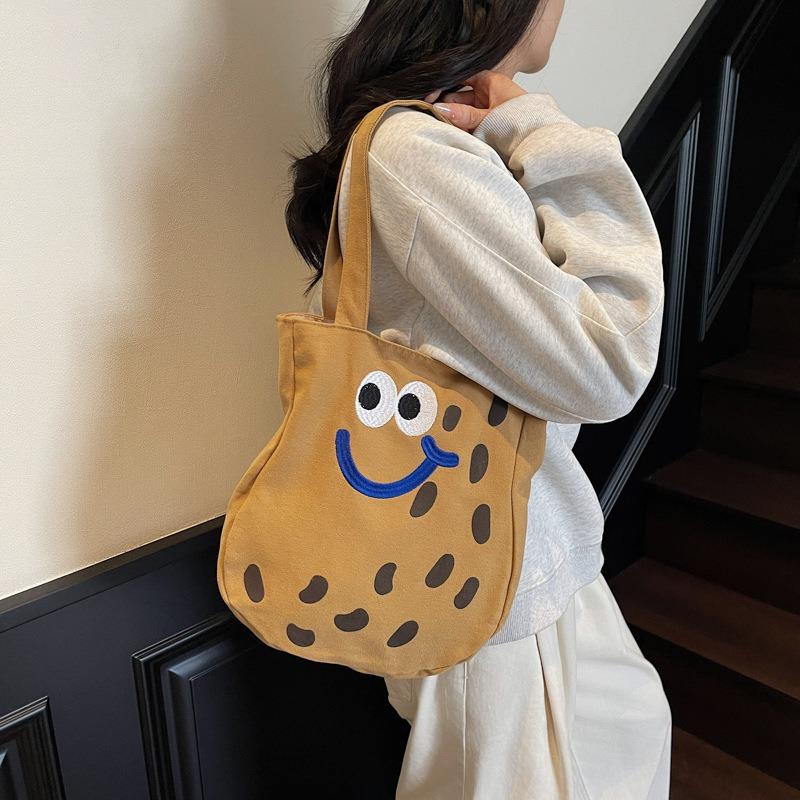 Cute Embroidered Shoulder Bag Women's New Large-capacity Handbag Student Class Commuting Tote Bag