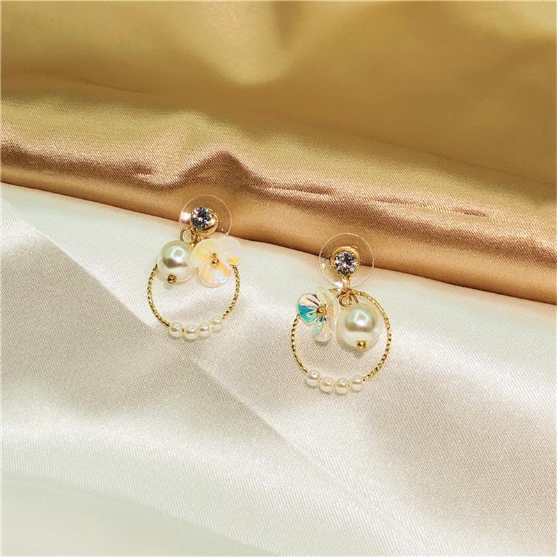 Crystal Shell Flower Imitation Pearl Drop Earrings for Women Geometric Round Personality Jewelry Christmas Girl Friend Gift