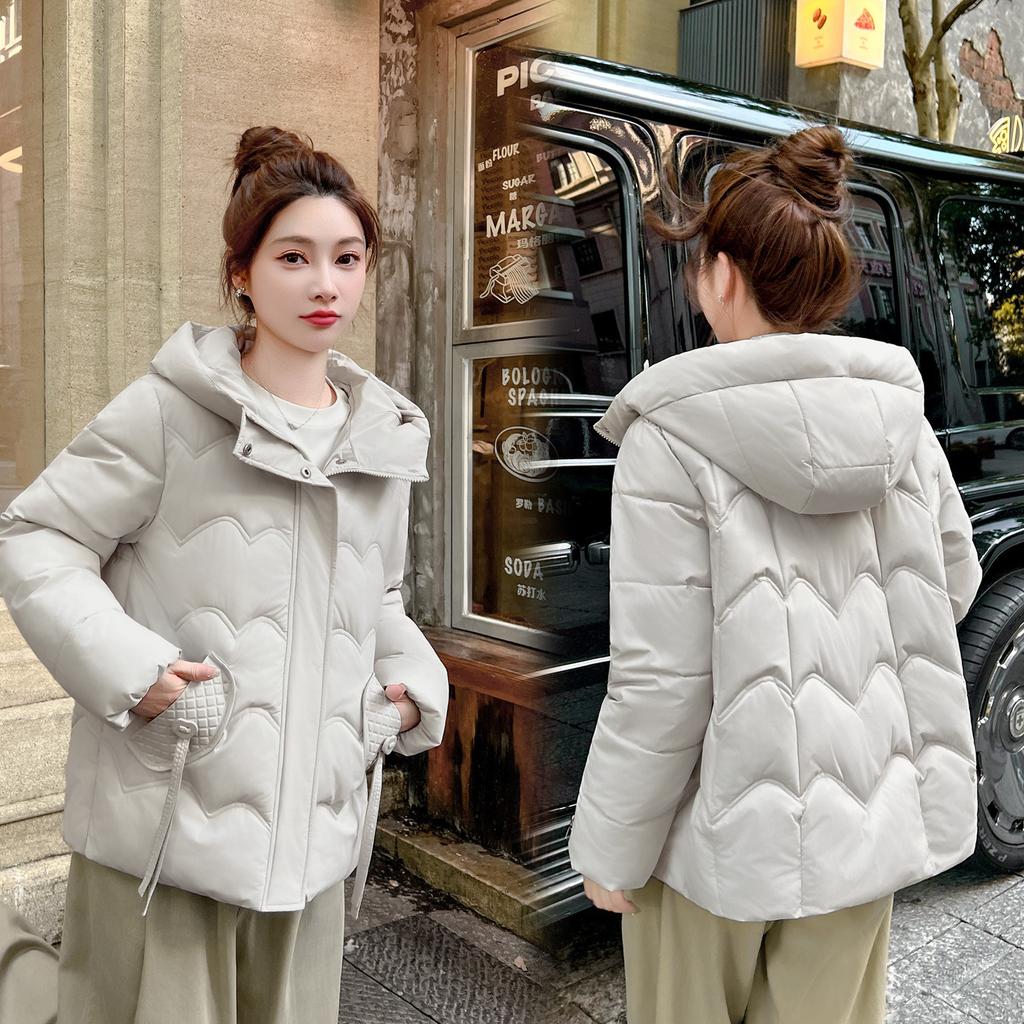 Women’s Short Hooded Windproof Thicken Warm Winter Jacket