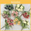 Decoração de casa – Flores e coroas artificiais