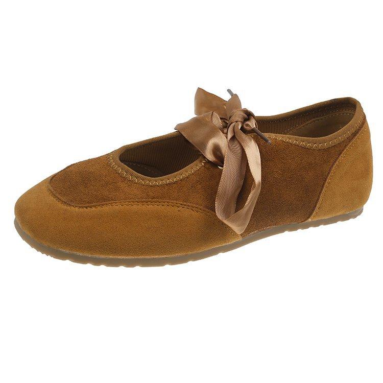 Unique style, highlighting personality charm! Rubber square head middle mouth without inner lining flat heel flat heel suede single shoe