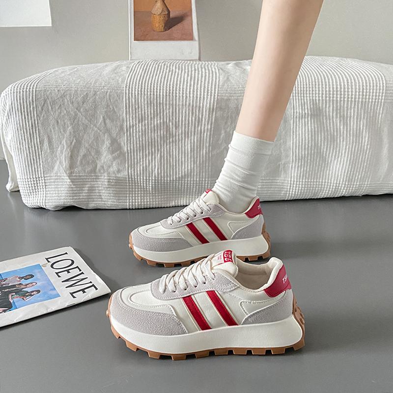 Women Comfortable Casual Shoes Soft Leather White Shoes Summer 204 New Lace Up Flat Casual Sports Shoes Women Running Shoes
