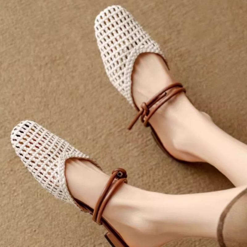 Summer New Baotou Semi-drag Women Wear Fashionable Leather Retro Hollow Woven Soft-soled Flat-soled Cool Slippers