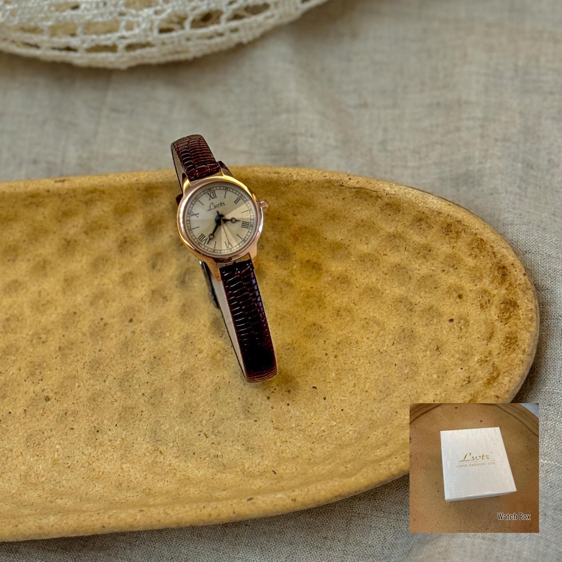 

LSVTR Ретро Женские Часы с Маленьким Циферблатом, Кожаным Ремешком, Водонепроницаемые Кварцевые