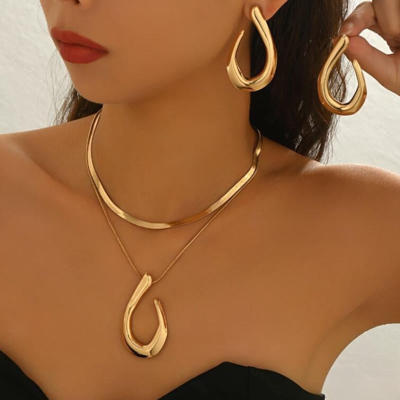

3 Pieces/set of Fashionable Gold Color Oval Pendant Necklace Earrings, Suitable for Women s Holiday Party Jewelry Gifts
