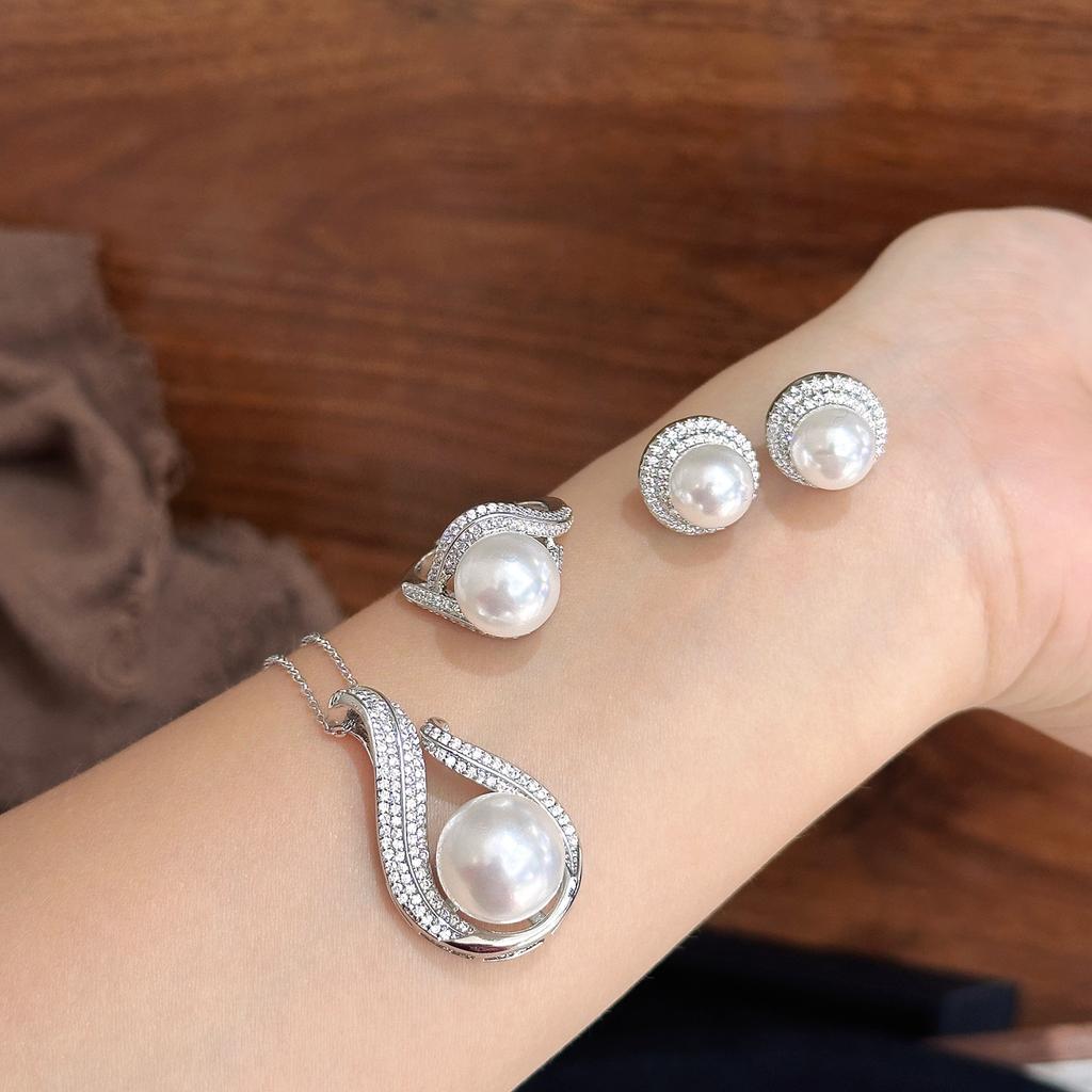 Xiaohongshu popular micro-inlaid zircon necklace irregular ring simple versatile pearl earring set