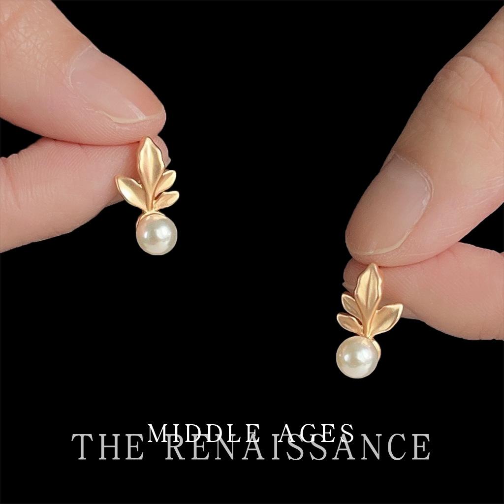 Модные серьги-пусеты Commuter с матовым листом и жемчугом, французские элегантные серьги для женщин