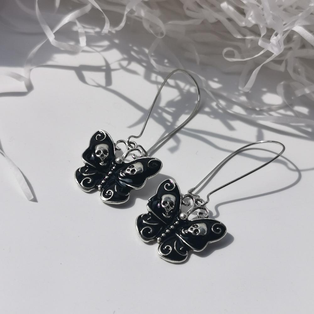 Retro Gothic Black Drip Glaze Butterfly Sliver Color Skull Embossment Pendant Dangle Earrings for Women Halloween Party Jewelry