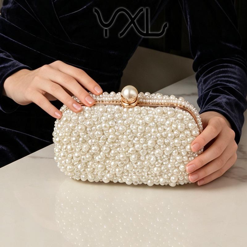 2026 New Pearl Dinner Bag Women's European and American Banquet Clutch Bag High-end Handmade Dress Evening Bag