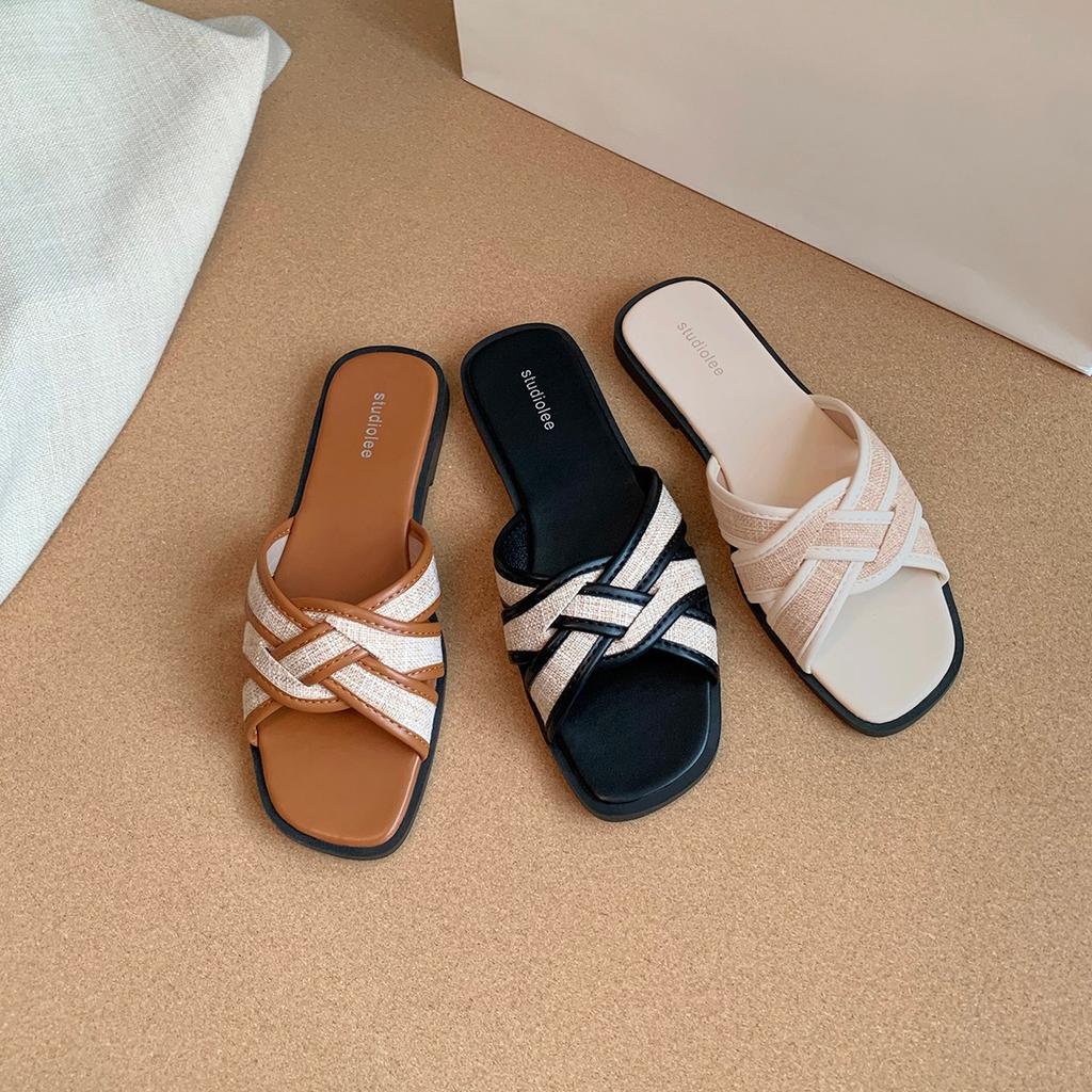 In Production~ Grape Mother Has the Same Casual Square Head Color Matching Cross Straw Flat-bottomed Slippers for Women's New Summer Outer Wear